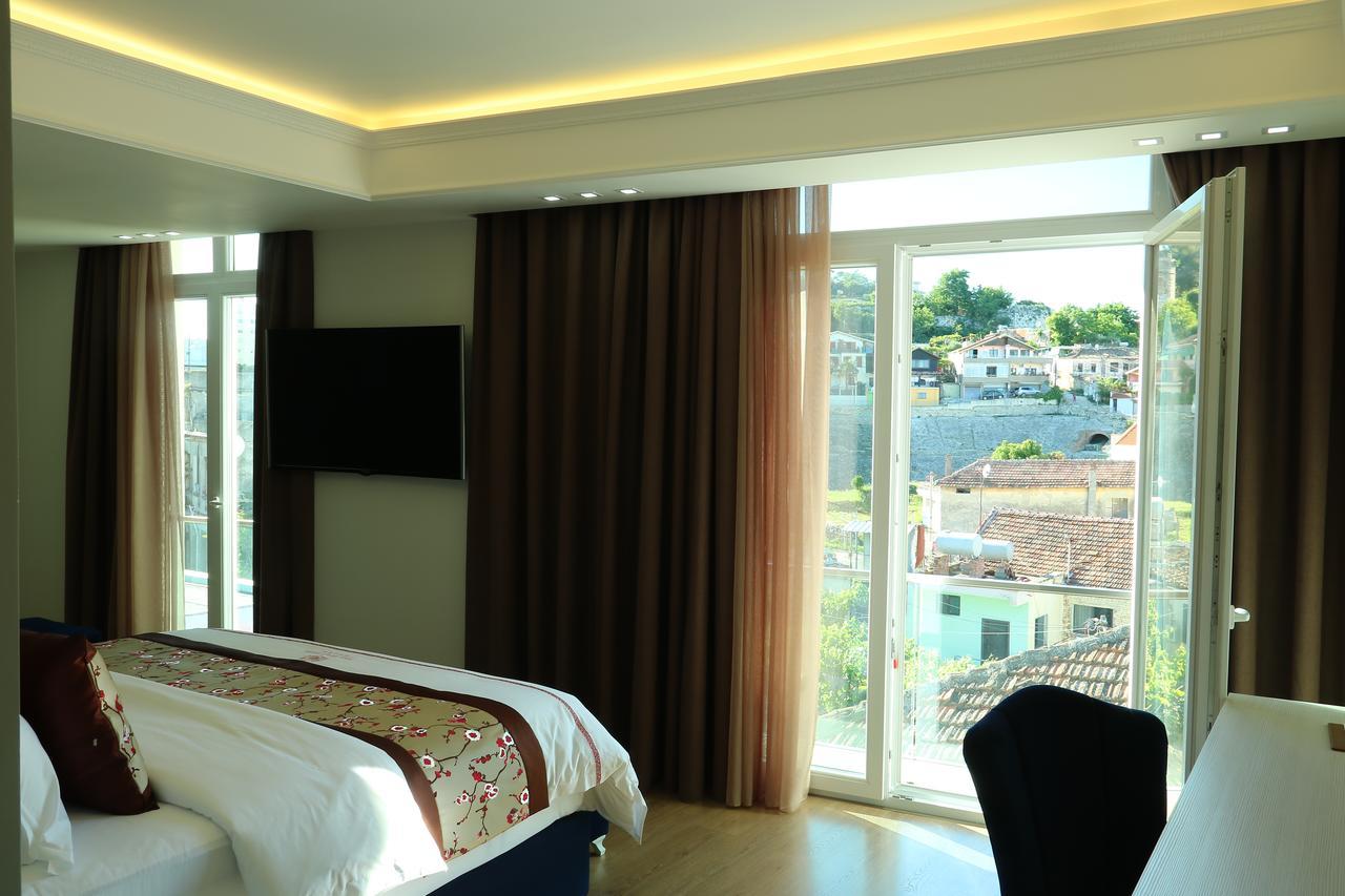 Suite City View